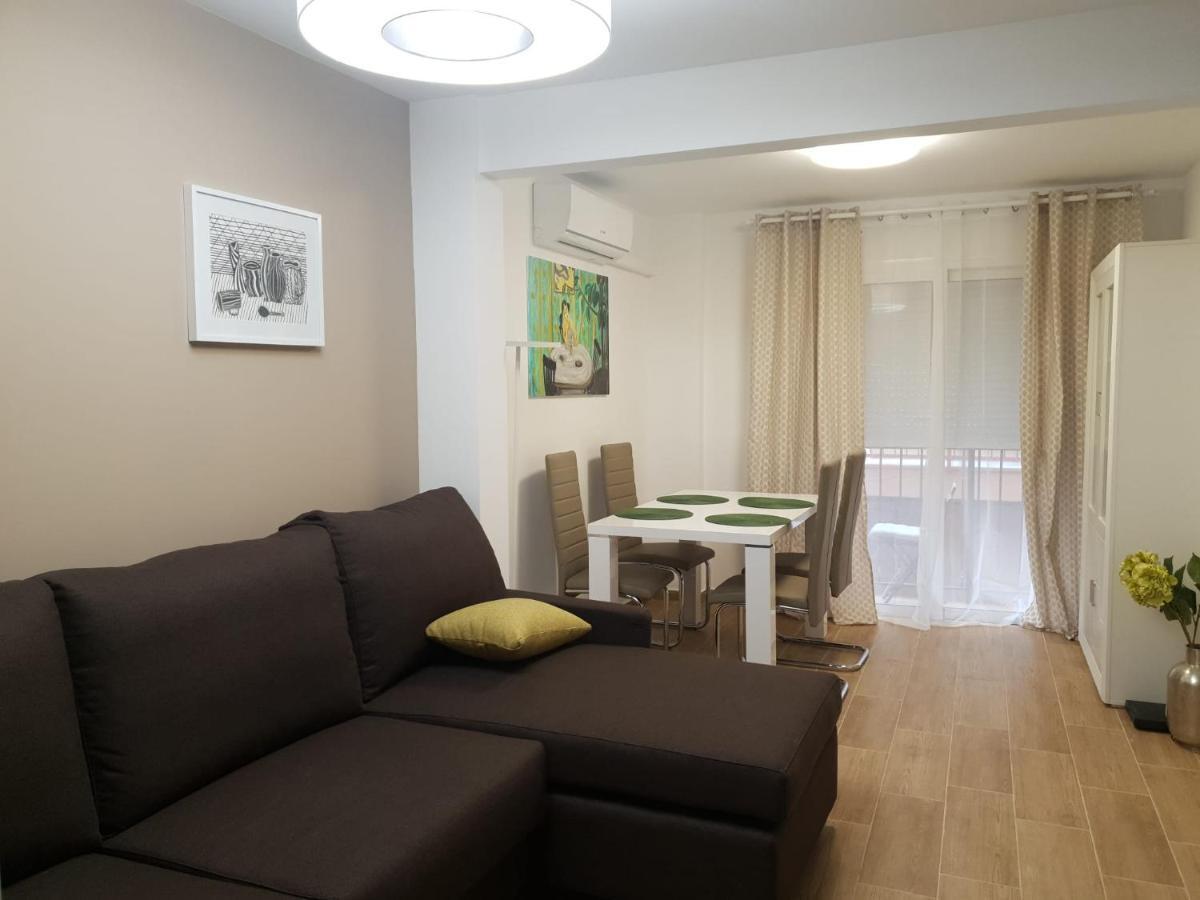 Apartamento Delux Benidorm Apartman Kültér fotó