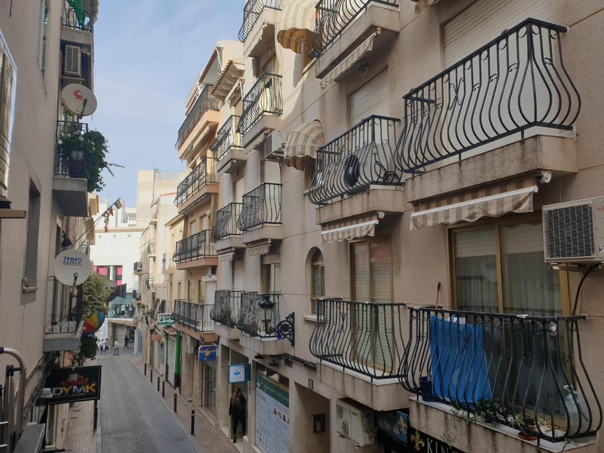 Apartamento Delux Benidorm Apartman Kültér fotó